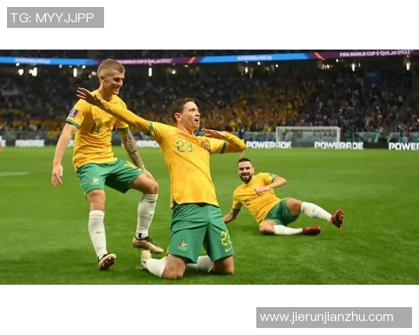 三位足球明星成长历程对比 谁的外貌最具魅力引人关注 三位足球明星成长历程对比 谁的外貌最具魅力引人关注