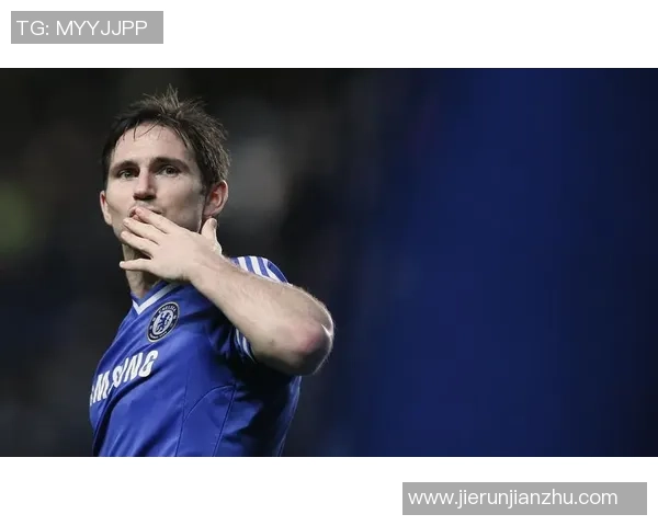 二十八号球星的足球传奇之路与荣耀时刻揭秘 二十八号球星的足球传奇之路与荣耀时刻揭秘