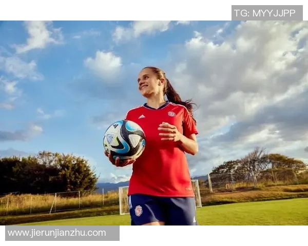 女足球星身披十号战袍背后的故事与荣耀探秘 女足球星身披十号战袍背后的故事与荣耀探秘