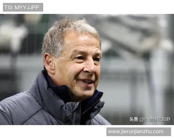 戴眼镜的足球球星：视野之广，目光独特