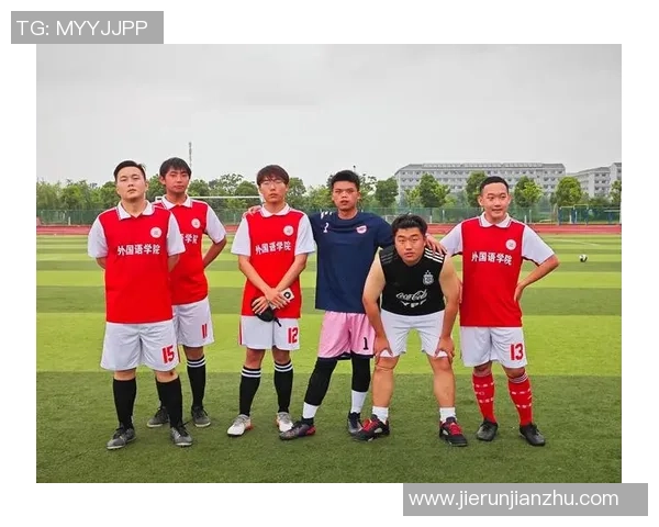 球星徽章足球激情碰撞荣耀时刻闪耀绿茵梦想全力以赴